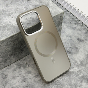 Futrola COLOR METAL MagSafe za iPhone 16 Pro (6.3) srebrna (small camera)
