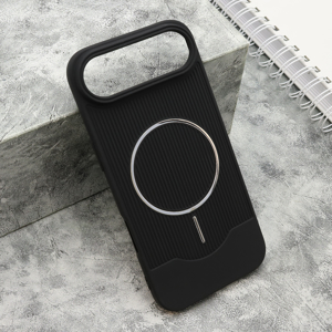 Futrola URBAN EDGE Magsafe za iPhone AIR (6.6) crna